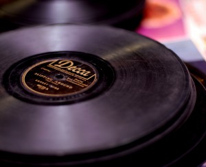 A 78 RPM Decca vinyl recording (Flickr/Mike Bitzenhofer)